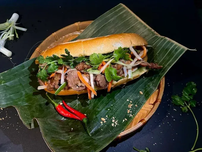 Grilled Pork Banh Mi — Bánh Mì Thịt Nướng